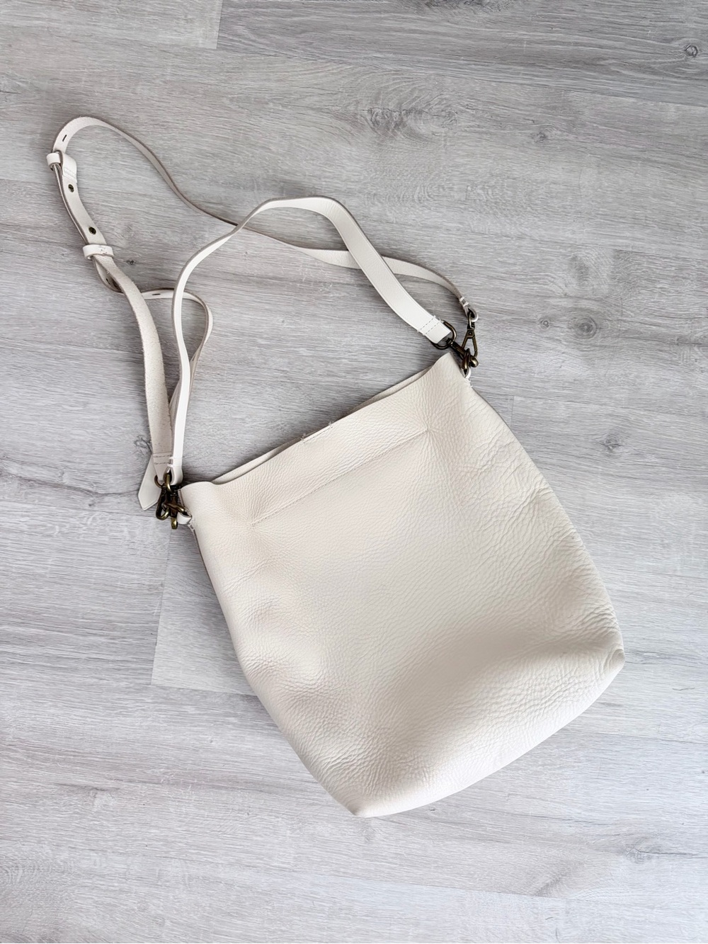 Madewell The Transport Bucket Bag | Cream